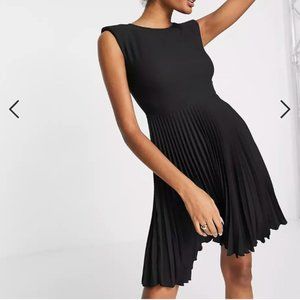 Black Pleated Skirt mini dress  | Closet London